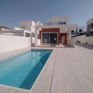 Chalet en venta en Nueva Torrevieja - Aguas Nuevas en Torrevieja