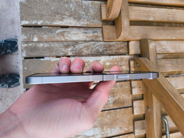 Samsung Galaxy Z Flip 6