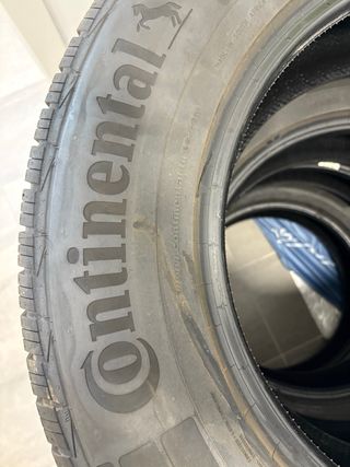 4 Neumáticos Continental 255/65R18