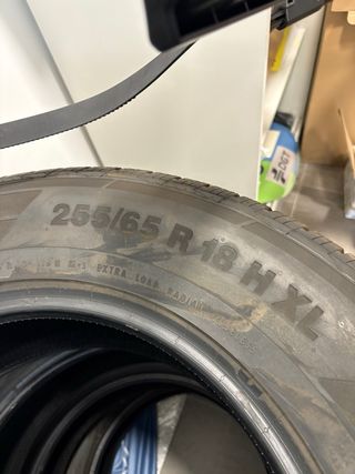 4 Neumáticos Continental 255/65R18