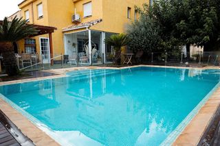 Casa adosada en venta en La Conarda en Pobla de Vallbona (la)