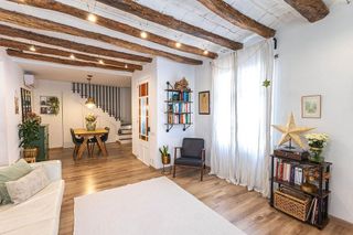 Chalet en venta en Molins de Rei