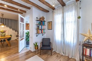 Chalet en venta en Molins de Rei