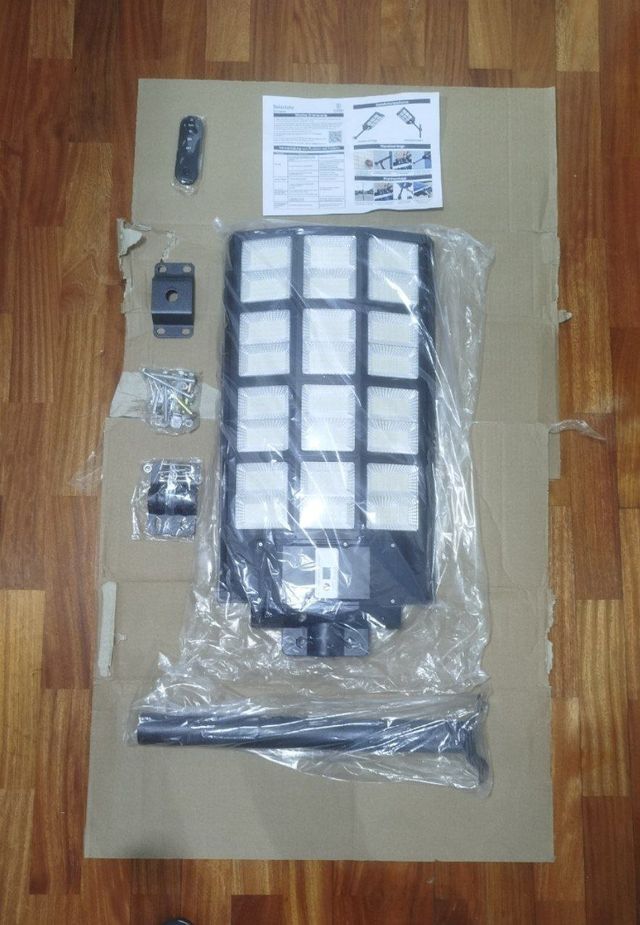 Farola Solar Potente con Sensor