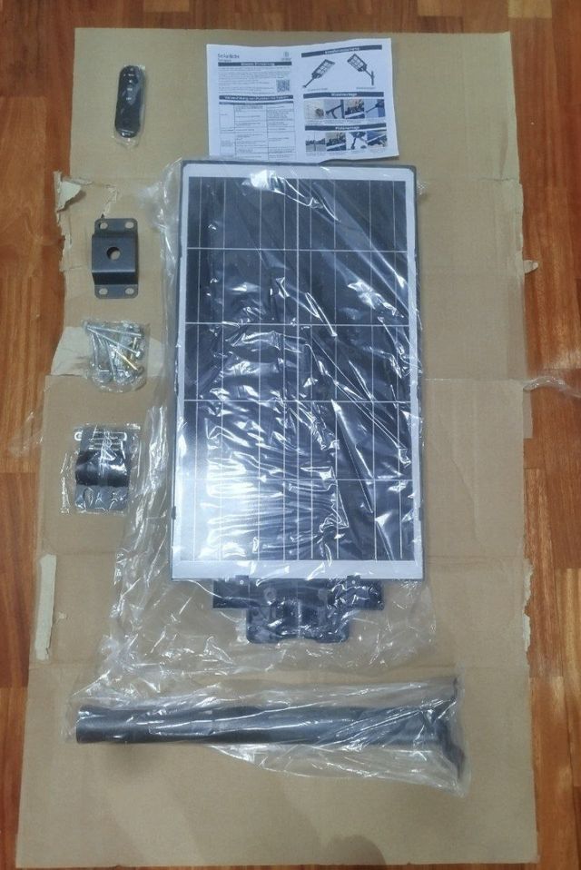 Farola Solar Potente con Sensor