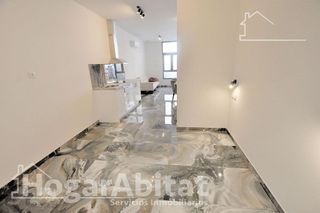 Piso en venta en Benicalap en Valencia