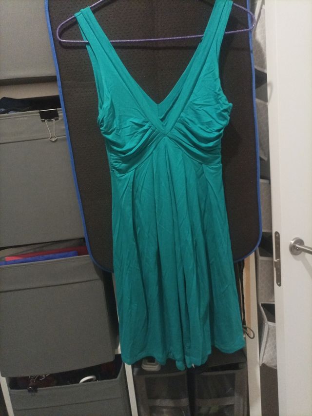 Vestido de tirantes verde azulado
