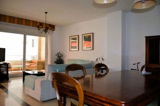 Piso en venta en Playa Bajadilla - Puertos en Marbella