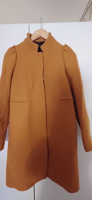 Abrigo Zara Woman color camel