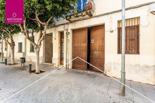 Casa pareada en venta en El Centre en Esplugues de Llobregat