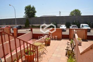 Casa adosada en venta en El Pilar - Bripac en Alcalá de Henares