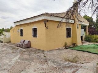 Chalet en venta en Alborache