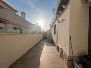 Casa adosada en venta en Nueva Torrevieja - Aguas Nuevas en Torrevieja