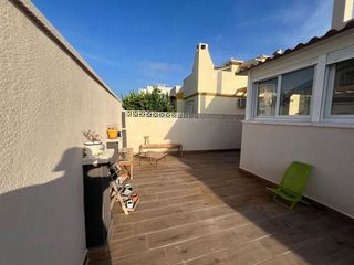 Casa adosada en venta en Nueva Torrevieja - Aguas Nuevas en Torrevieja