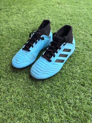 Adidas Predator 32 Botas de Fútbol