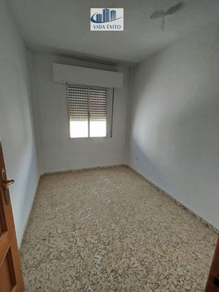 Piso en venta en Linares