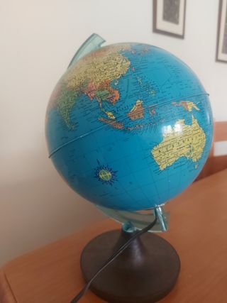 Globo terráqueo luminoso años 90