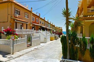 Casa adosada en venta en Torrelamata - La Mata en Torrevieja