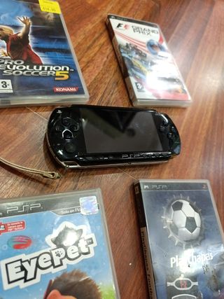 Consola PSP Negra + 4 Juegos