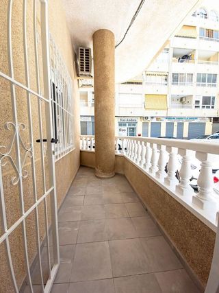 Piso en venta en  El Acequión - Los Naúfragos en Torrevieja