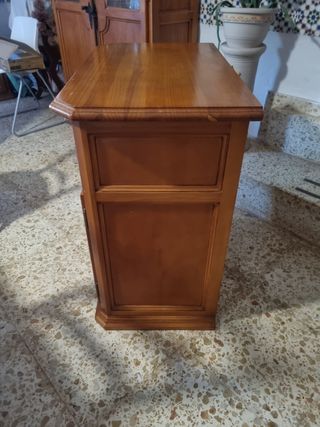 Mueble de TV de madera