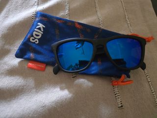 Gafas de Sol Hawkers Niños Negras. Pantalla espejo