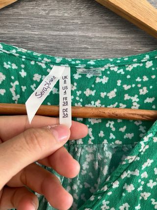 Vestido verde estampado floral verano