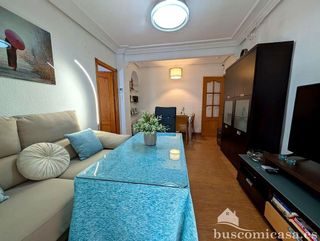 Piso en venta en Linares