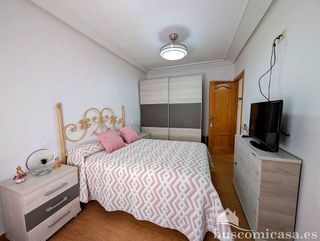 Piso en venta en Linares