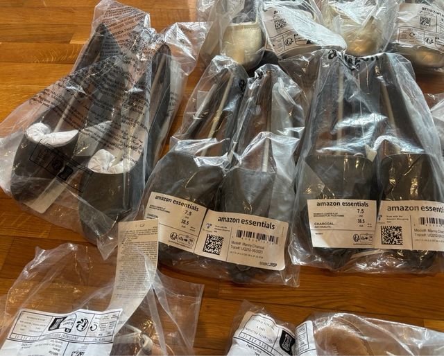 Pack Zapatos y Chanclas Amazon Essentials