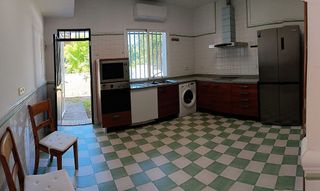 Chalet en alquiler en Espartinas