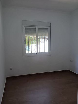 Chalet en alquiler en Espartinas