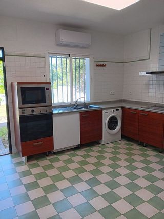 Chalet en alquiler en Espartinas
