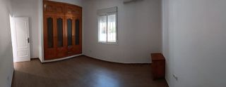 Chalet en alquiler en Espartinas