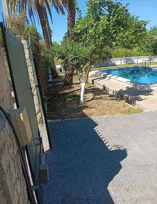 Chalet en alquiler en Espartinas