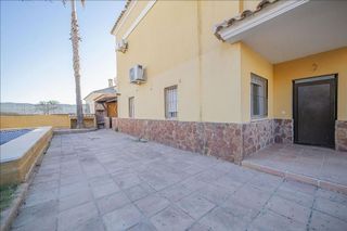 Casa en venta en Salteras