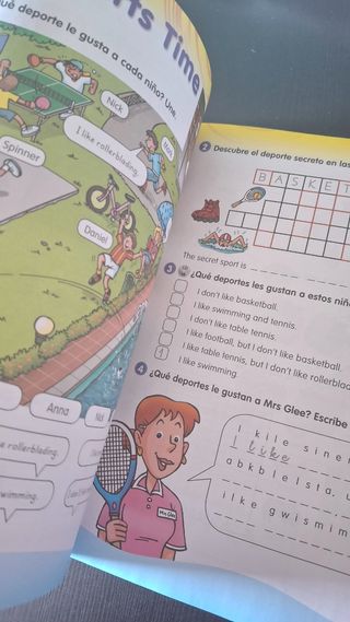 HOLIDAY WORLD 3 Ab Pk Cast (Holiday Books)