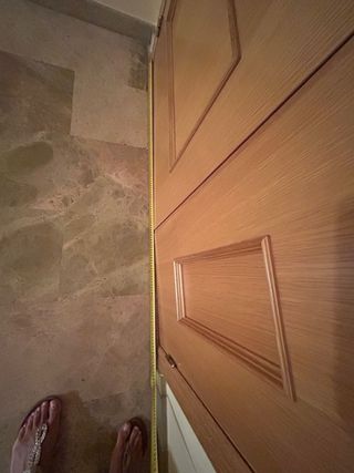Puerta de salón de madera