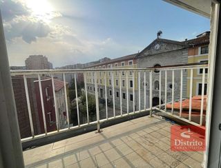 Piso en venta en Centro - Ayuntamiento en Santander
