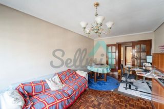 Piso en venta en Laviada en Gijón