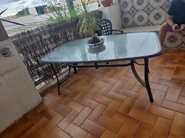 Mesa de terraza metal y cristal (1.67 ancho x 1 cm