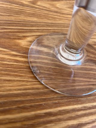 Gran copa de cristal con borde dorado