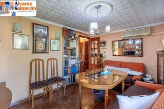 Piso en venta en Barrio de Zaidín en Granada