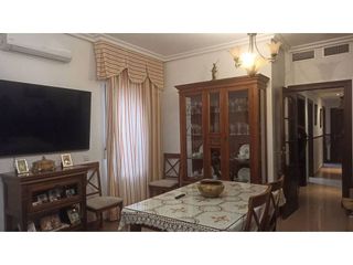 Piso en venta en Linares