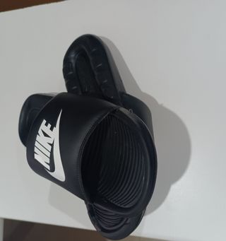 Chanclas Nike Negras