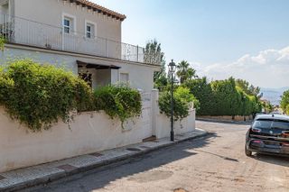 Chalet en venta en Barrio de la Vega en Monachil