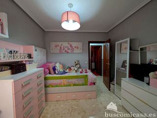 Piso en venta en Linares
