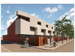 Casa adosada en venta en Alcarràs