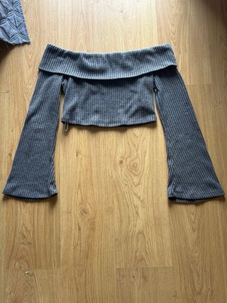 Jersey gris escotado manga acampanada