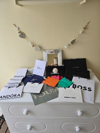 Borse firmate. Tutti quelli nella foto